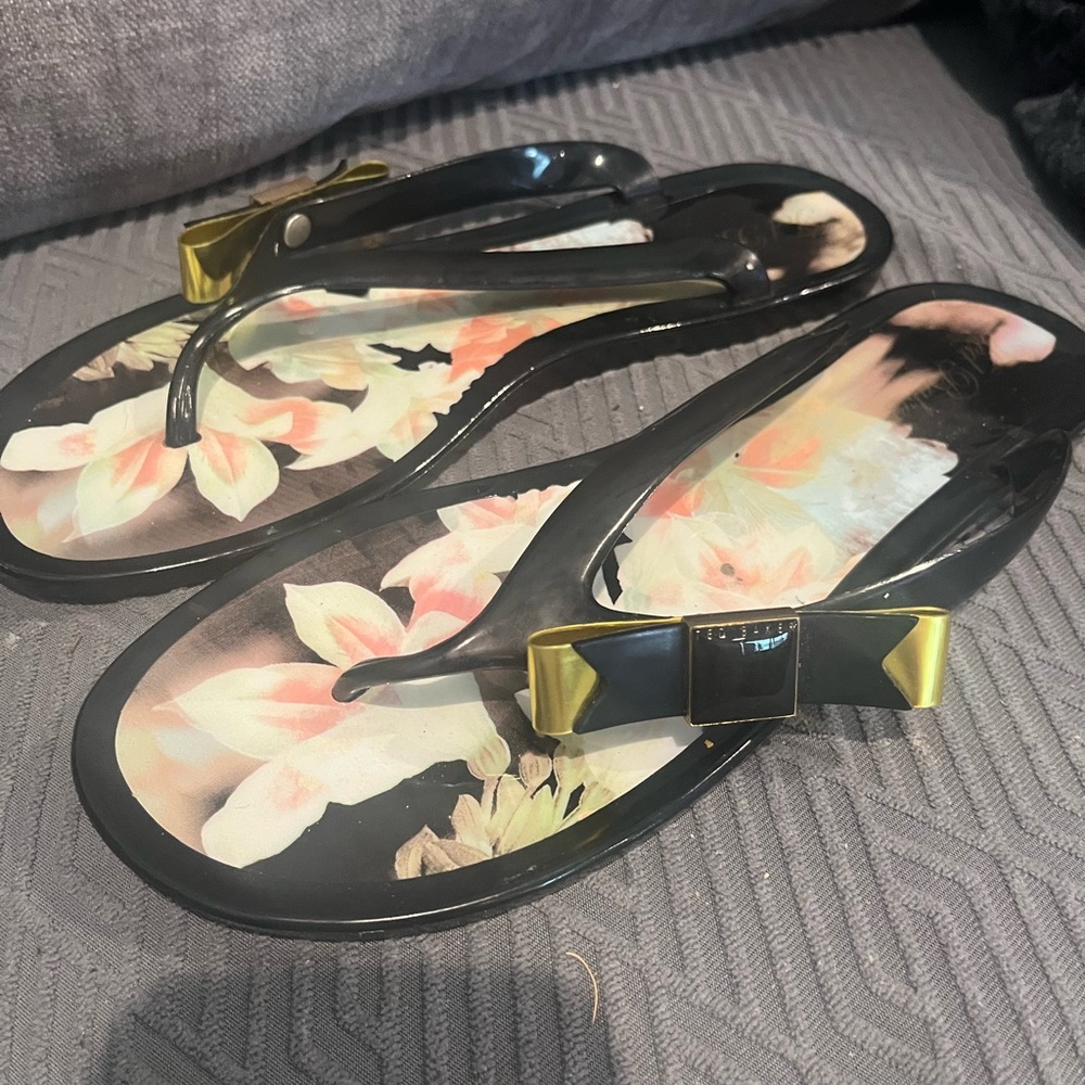 Ted Baker London Black and Gold Sandals with Floral Accents